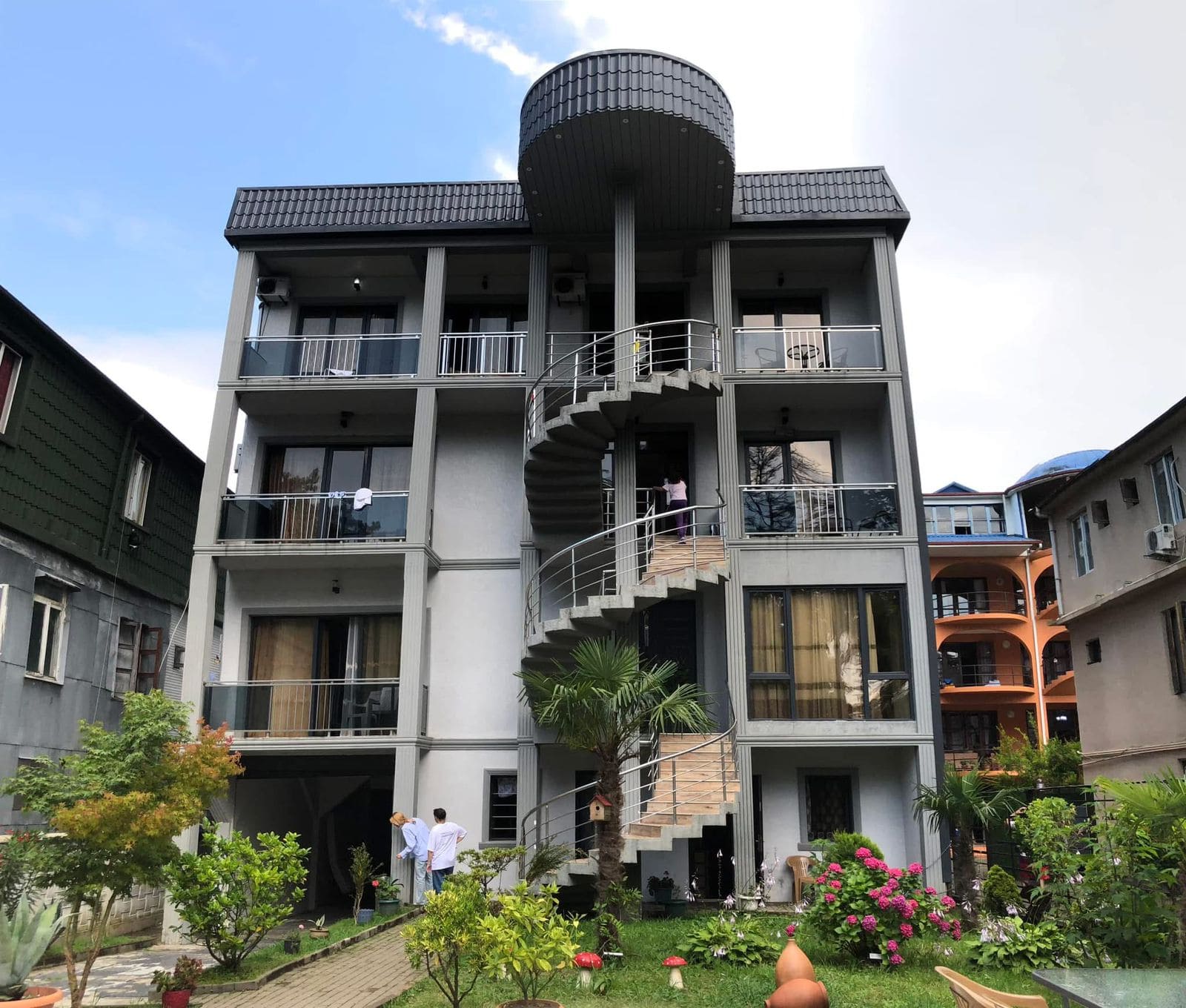 Отель SWEET HOUSE 470 КОБУЛЕТИ