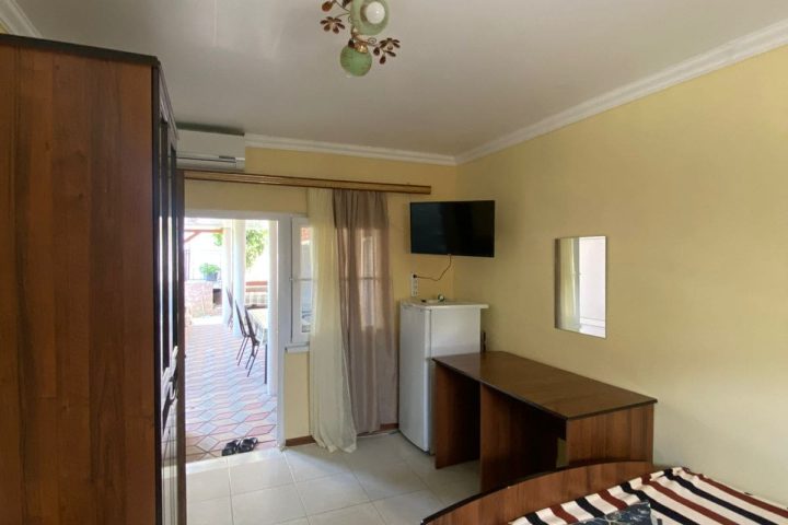 гостевой дом на Набережной Голубицкая номера