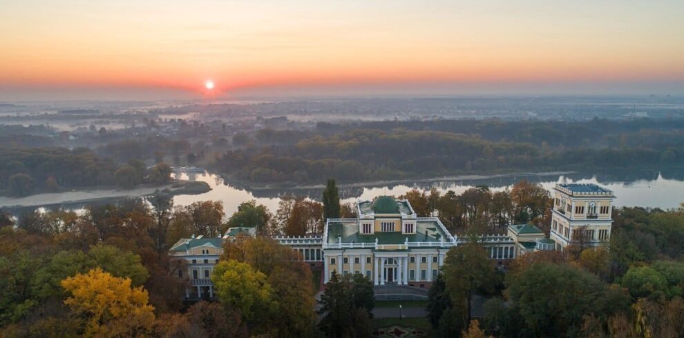 Дворец Румянцевых-Пасквичей в Гомеле