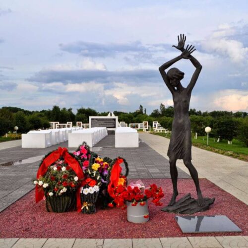 Мемориальный комплекс Красный берег